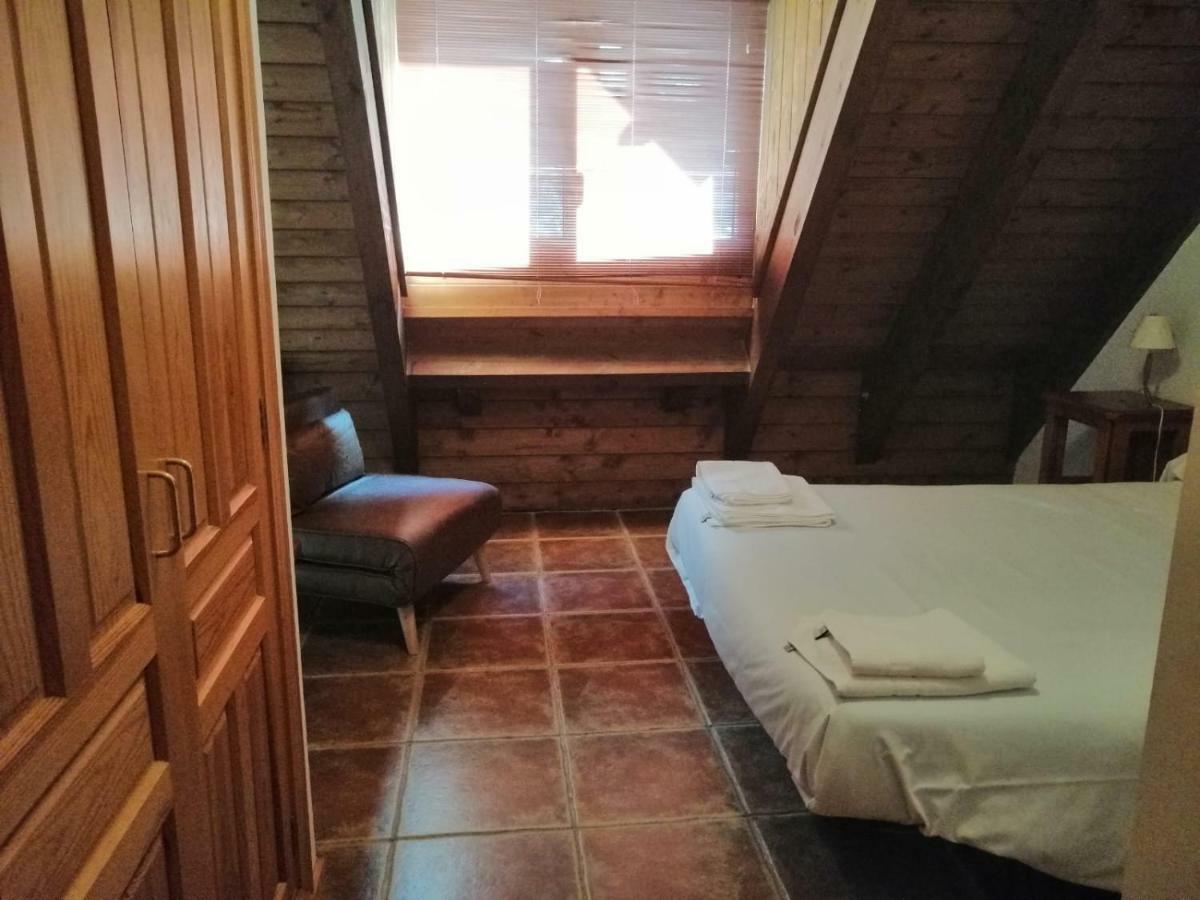 Duplex Calle El Tillo เอสการิลญา ภายนอก รูปภาพ